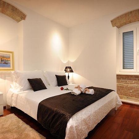 Apartments Felicitas Split Habitación foto